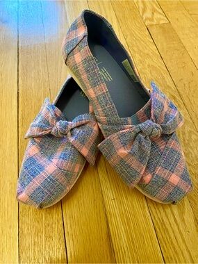 Tom’s Bow Flats in Purple and Pink Plaid